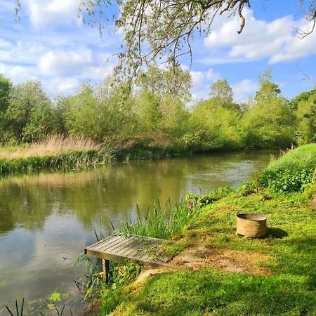 Stunning 5 Bedroom House On The River Wensum, Sleeps 19 Norwich Exterior foto