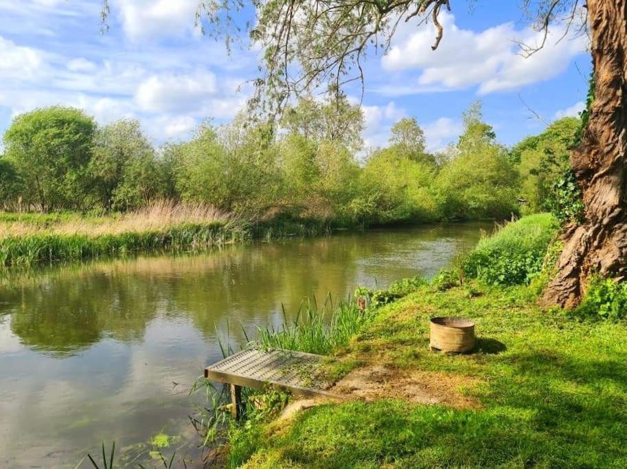 Stunning 5 Bedroom House On The River Wensum, Sleeps 19 Norwich Exterior foto